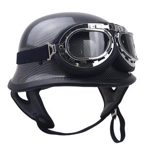 Casque de moto vintage haut de gamme avec fibre de carbone et visière de protection pour la conduite - Product Image 3