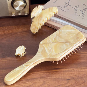 She Shares Accessories prend en charge la personnalisation, pince à cheveux en forme de feuille d'érable à texture marbrée haut de gamme, grande <span class=keywords><strong>brosse</strong></span> à coussin d'air - Product Image 2