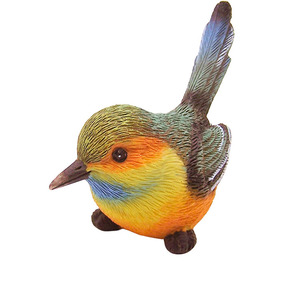Estante colorido con figuras de pájaros sentados y una figura de cola azul para decoración del hogar - Product Image 3