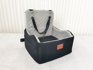 Asiento Elevado para Perros y Cama de Viaje para Perros Pequeños/Medianos con Cinturones de Seguridad y Bolsillos de Almacenamiento - Product Image 5