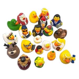 Prezzo all'ingrosso personalizzato di fabbrica pulito e di buona qualità logo personalizzato anatra galleggiante in gomma <span class=keywords><strong>per</strong></span> bambini giocattoli da bagno - Product Image 1