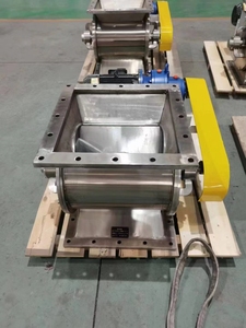 Hoge Kwaliteit Nieuwe Roestvrijstalen Vierkante Mond Roterende Luchtsluisklep Precieze Materiaalontlading Voor Industriële Setup - Product Image 2