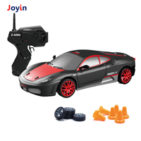 Véhicule jouet télécommandé RC Drift Car Sport Racing modèle de vitesse de dérive avec lumière LED et pneus de dérive pour enfants à l'échelle 1/24