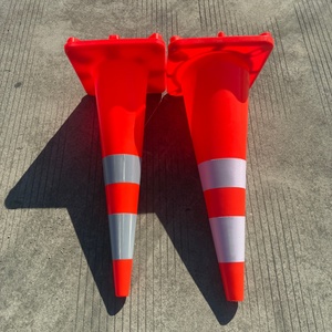 Cône de signalisation routière en PVC de 45 cm avec bande réfléchissante haute visibilité, vente en gros - Product Image 3