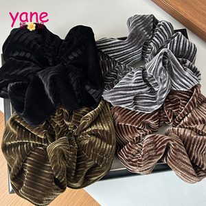 Nouveau velours lourd Vintage <span class=keywords><strong>grande</strong></span> <span class=keywords><strong>taille</strong></span> chouchou couleur unie bande de fosse Patchwork tissu tête fleur <span class=keywords><strong>bandeau</strong></span> pour filles enfants - Product Image 2