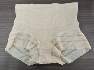 Culotte gainante taille moyenne grande taille avec contrôle du ventre, motif rayé en maille et effet rehausseur de fesses - Product Image 6