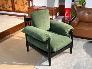 Fauteuil moderne de luxe en tissu rayé, style vintage mi-siècle, avec structure en bois massif, pour salon ou hôtel - Product Image 6