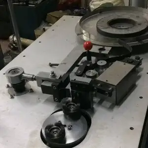 शाफ्ट फ्लैप पहिया 2 sork स्टेशन के साथ बनाने की मशीन