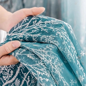 Cortinas Transparentes Bordadas de Poliéster con Diseño de Hojas y Color Degradado, Venta al Por Mayor de Fábrica - Product Image 2