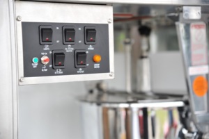 Palomitas de maíz de alta productividad 32oz/52oz Twin-Kettle con gabinete de 6 'cerrado President Series Popcorn Machine - Product Image 4