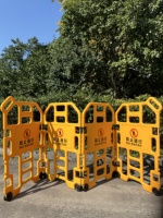 Barrière d'entretien d'ascenseur pliable réfléchissante en PEHD jaune de qualité ingénierie, protection IP67 portable, sécurité mobile en 4 parties