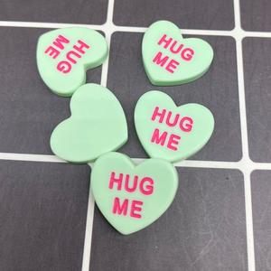 100 pièces/sac mat coeur forme câlin <span class=keywords><strong>moi</strong></span> résine breloques pour <span class=keywords><strong>Slime</strong></span> Mobile étui porte-clés bricolage artisanat décoration - Product Image 5