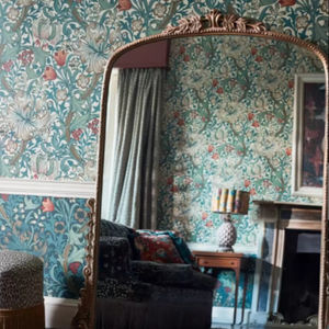 Espejo de baño de lujo Retro francés, espejo colgante decorativo tallado de estilo europeo moderno para maquillaje de tocador arqueado