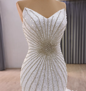 Vestidos de <span class=keywords><strong>Novia</strong></span> Blancos con Diseño de Sirena, Cuello en V, Sin Mangas, con Cuentas y Falda con Volantes, para Bodas Civiles - Product Image 4