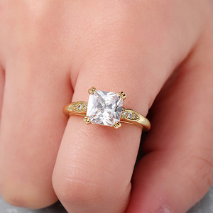 Anello quadrato in oro a quattro punte per donna, chic, elegante, per matrimonio, fidanzamento, gioiello alla moda, idea regalo - Product Image 6