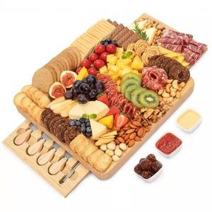 Bloc à découper en bambou personnalisé, fourniture en usine, ensemble de planche à fromage rectangulaire, ensemble de couteaux écologiques de 1.5cm d'épaisseur, ouvre-bouteille - Product Image 1