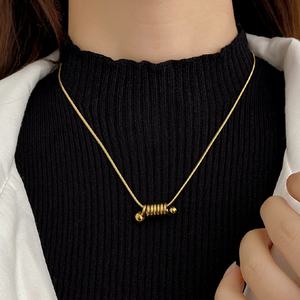 Collar de Espiral Versátil Chapado en Oro de 18K para Mujer, Cadena de Serpiente Redonda, Regalo Perfecto para Aniversario - Product Image 5