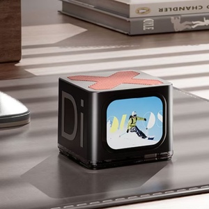 Mini Altavoz Inteligente Portátil para Fiestas 2026 con Asistente de Llamadas por Voz con IA, Altavoz de Música BT y Altavoz Inteligente con Álbum de Fotos - Product Image 1