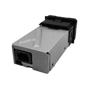ที่ชาร์จในรถยนต์ USB 2.1A สองพอร์ต 12V สำหรับโตโยต้า คัมรี่ ไฮแลนเดอร์ - Product Image 3