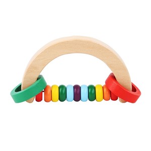 Vente en gros de jouets éducatifs <span class=keywords><strong>pour</strong></span> bébés hochet à main en bois jouets Montessori <span class=keywords><strong>pour</strong></span> bébés à usage pédagogique - Product Image 5
