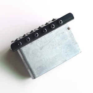 บริดจ์กีตาร์ไฟฟ้า Donlis STB012 ขนาด 54 มม. สีดำ แบบ Saddle Steel พร้อม <span class=keywords><strong>Tremolo</strong></span> และบล็อกโลหะผสมสังกะสีขนาดเต็ม - Product Image 3