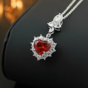 Colgante de collar de clavícula de plata 925 color tesoro rojo sangre de Paloma de color fuego como regalo para novia - Product Image 3