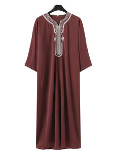 Erkek giyim tasarı<span class=keywords><strong>m</strong></span> <span class=keywords><strong>M</strong></span>-4XL 2025 son <span class=keywords><strong>m</strong></span>üslüman arap etnik Robe işlemeli gömlek Robe - Product Image 4