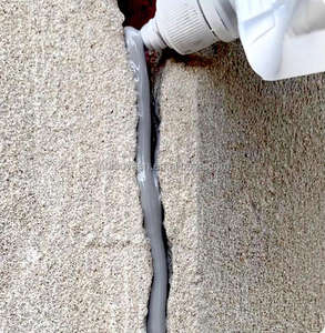 Zelfnivellerende voegmassa voor het vullen van wegopeningen is waterdicht en hittebestendig - Product Image 4