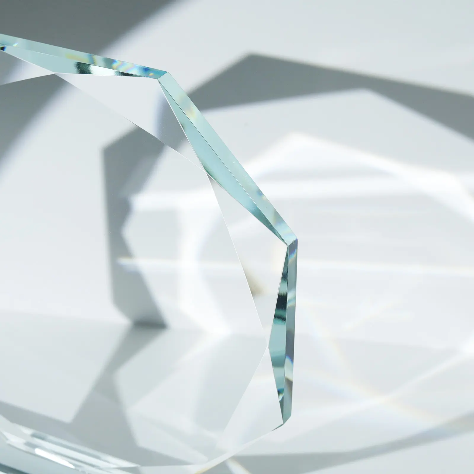 Trofeo in vetro trasparente a forma di ottagono personalizzato Crystal Award Clear Blank Jade Glass Award Trophy