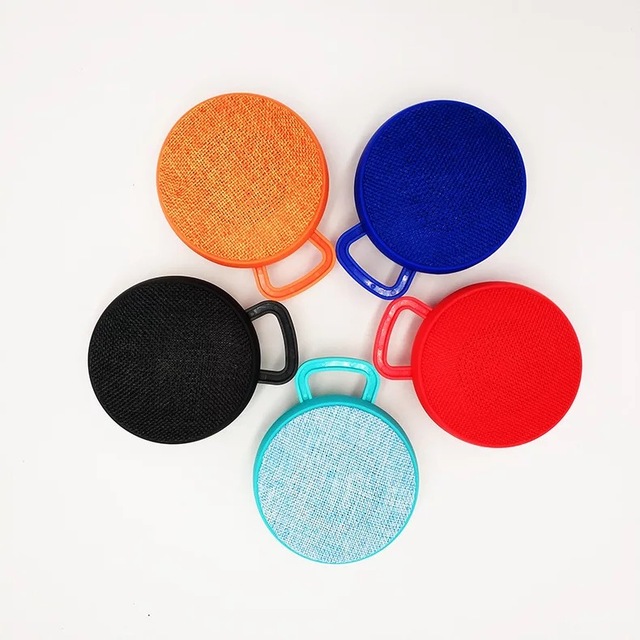 Hot Selling Round Fabric Magnetic Wireless Speaker Waterproof Outdoor Mini Portable Bluetooth Speakers