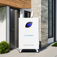 Yifei 2560Wh système de stockage d'énergie solaire tout-en-un 25.6V 2000W/4000W onduleur de crête batterie LiFePO4 intégrée empilable IP65 CAN