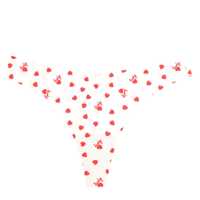 Cuore rosso su sfondo bianco