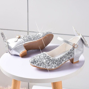 Chaussures de princesse pour petite fille en cuir souple avec décorations en strass pour fête de déguisements pour enfants - Product Image 6