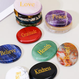 <span class=keywords><strong>Pietra</strong></span> Massaggiante in Cristallo Incisa all'Ingrosso, <span class=keywords><strong>Pietra</strong></span> Ovale per il Palmo, per Alleviare lo Stress e la Guarigione Reiki - Product Image 6