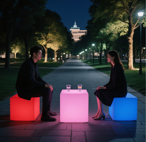 PE dayanıklı restoran konferans <span class=keywords><strong>Bar</strong></span> masası işareti LED küp 15cm özel logo açık LED çubuk sandalye - Product Image 1