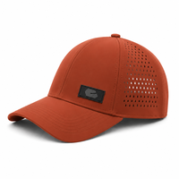 Casquette de golf personnalisée à perforations laser en forme de goutte d'eau, respirante, séchage rapide, 6 panneaux, pour l'entraînement au golf