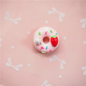 Donut grande artificial de fresa con efecto de azúcar, de resina, para manualidades, con técnica de goteo de crema y aceite, para fundas de teléfono, llaveros y colgantes, 22mm - Product Image 4