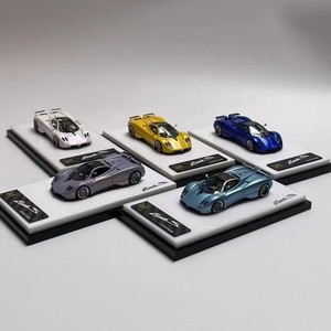 Modèle de voiture miniature en résine Pagani <span class=keywords><strong>Zonda</strong></span> Silver Sky Blue White avec éclat violet personnalisé 1:64 - Product Image 1