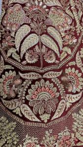 Lehenga Choli exclusif de style moderne avec double Dupatta Nouveau design brodé antique doré disponible au prix de gros - Product Image 5