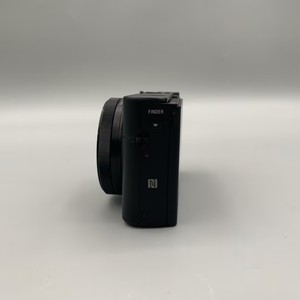 กล้องดิจิตอล Sony DSC-<span class=keywords><strong>RX100</strong></span> <span class=keywords><strong>III</strong></span> มือสอง สภาพดี คุณภาพสูง บันทึกวิดีโอความละเอียด 1080p HD - Product Image 3