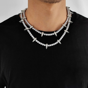 Collana Statement Hip Hop Iced Out con Zirconi e Catena Tennis da 5mm, Pendente Unisex Artiglio di Pantera - Product Image 6