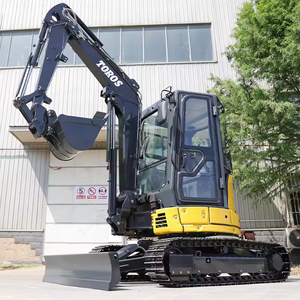 Excavadora Komatsu PC50UU-2 Duradera de 3.5 Toneladas con Pulgar Hidráulico Diésel, Motor de Engranajes PLC y Construcción Robusta - Product Image 1