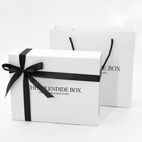 Boîtes Cadeaux en Carton Éco-Responsables Design de Luxe avec Logo Personnalisé, Pliables, à Rabat Magnétique pour Vêtements