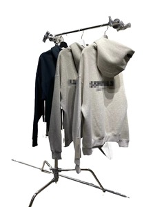 Fear of 22 Autunno/Inverno, Felpa con cappuccio con stampa floccata fronte-retro <span class=keywords><strong>di</strong></span> lettere 'God' e motivo floreale Essen - Product Image 4
