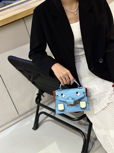 Bolso <span class=keywords><strong>de</strong></span> Mano Mini <span class=keywords><strong>de</strong></span> Microfibra para Mujer, Modelo 2026, a la Moda, <span class=keywords><strong>de</strong></span> Alta Calidad, Personalizado, con Estampado <span class=keywords><strong>de</strong></span> Dibujos Animados, Cierre <span class=keywords><strong>de</strong></span> Poliéster - Product Image 6
