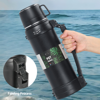 Botol Air Vakum Isolasi 1.6L dari Stainless Steel, Flask Perjalanan dengan Tutup Cangkir Tali Tarik Putar Tersembunyi untuk Dewasa