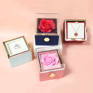 Nueva rotación Rose Jewelry Gift Box Día <span class=keywords><strong>de</strong></span> San Valentín <span class=keywords><strong>Matrimonio</strong></span> Acrílico Anillo Cajas Collar Almacenamiento Rose Jewelry Display Box - Product Image 1