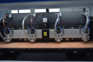 ATC 4 trục chính khoan và router máy tự động với độ chính xác cao <span class=keywords><strong>PCB</strong></span> Router tốc độ cao Trung Quốc CNC Máy phay - Product Image 4