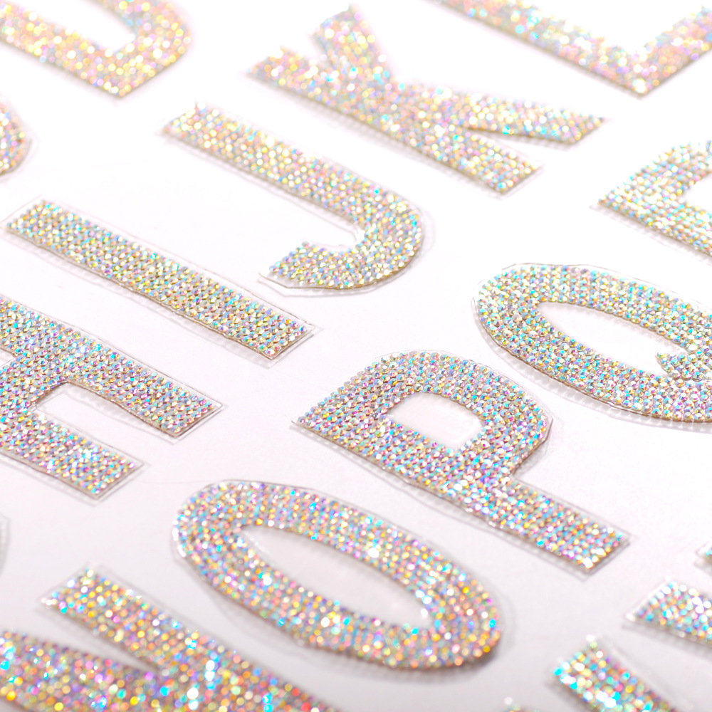 26 Adesivi Alfabeto Con Strass Glitterati E Cristalli - Lettere Autoadesive ABC A-Z Per Decorazioni Fai Da Te, Abbigliamento E Accessori - Colore Argento, Dimensioni 4,5x6 Cm - 2