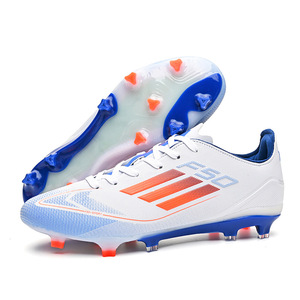Zapatos de Fútbol Blancos para Hombre con Rayas Naranjas y Tachuelas Azules, Parte Superior Sintética, Suela de TPU, Tacos para Entrenamiento de Verano - Product Image 4